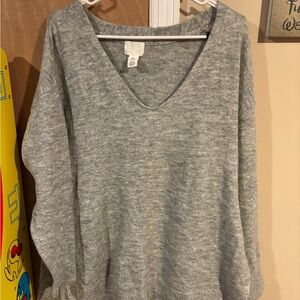 H&M Gray V-Neck Sweater